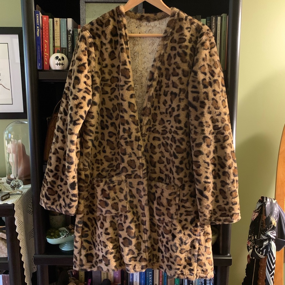 Leopard Print Teddy Coat - Picture 3 of 5